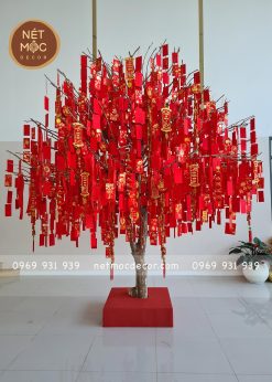 cây khô treo bao lì xì trang trí Tết